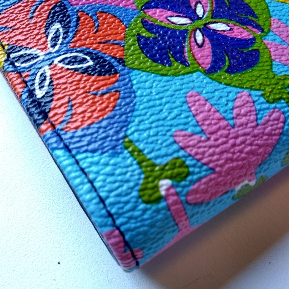 Zip-Around Rio Wristlet | Vera Bradley - Picture 2 of 16